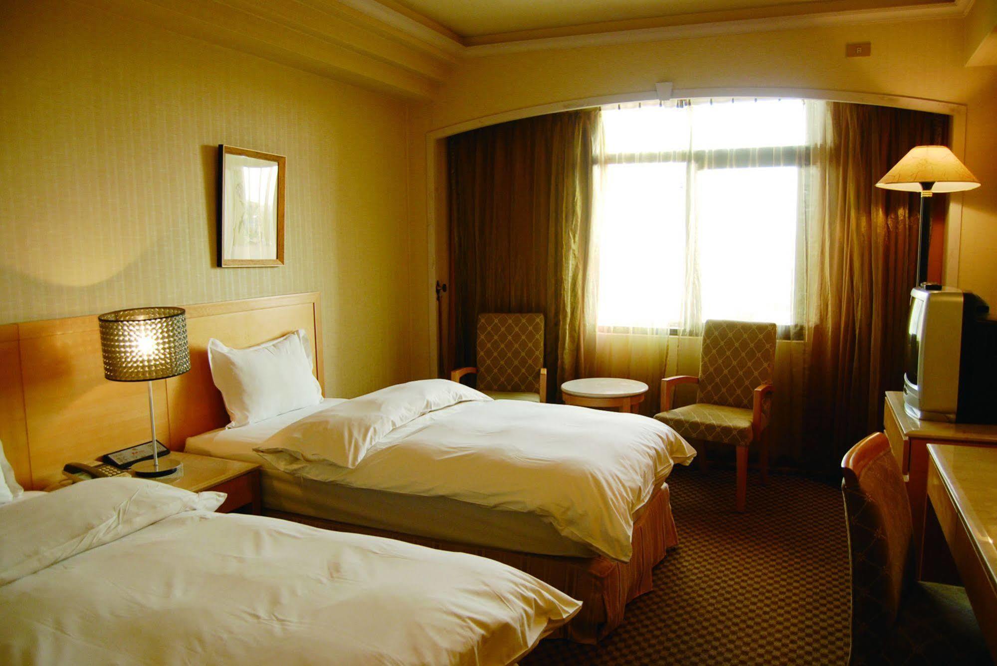 Ardi Hotel Yuanlin Exteriör bild